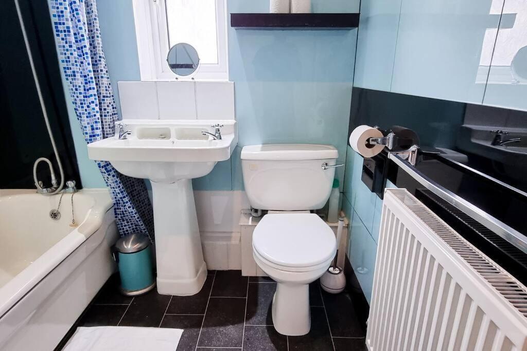 Free Parking-Central Location Cardiff Extérieur photo
