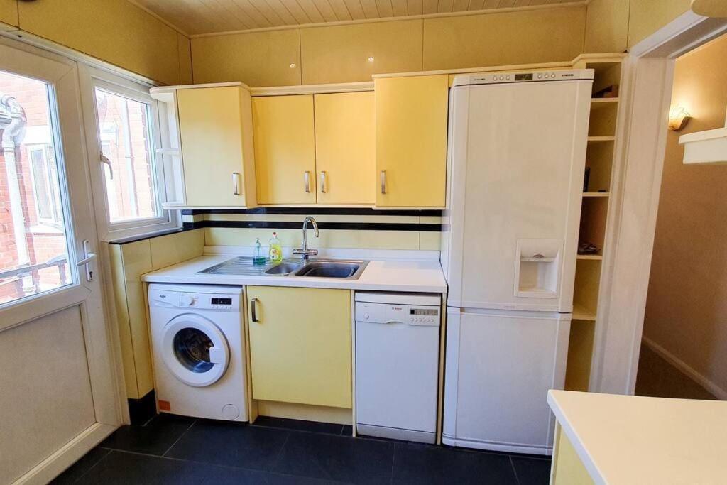 Free Parking-Central Location Cardiff Extérieur photo